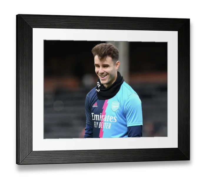 Framed Print : Arsenal's James Hillson Prepares for Fulham Clash in Premier League (2022-23) Framed Print : Arsenal's James Hillson Prepares for Fulham Clash in Premier League (2022-23)