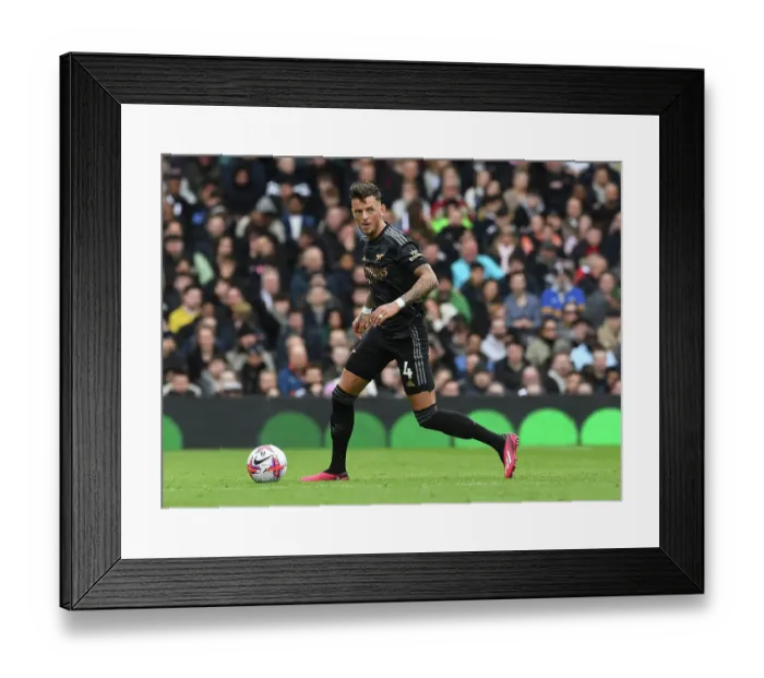 Framed Print : Ben White in Action: Fulham vs. Arsenal (2022-23 Premier League)