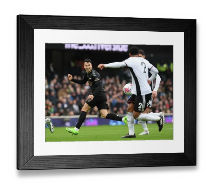 Framed Print : Gabriel Martinelli in Action: Fulham vs. Arsenal, Premier League 2022-23