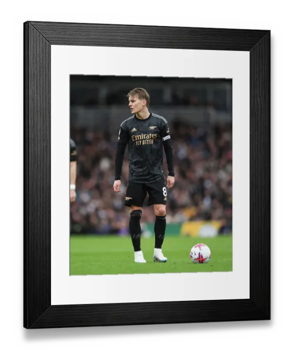 Framed Print : Martin Odegaard in Action: Fulham vs. Arsenal, Premier League 2022-23