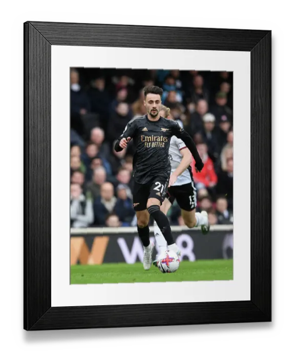 Framed Print : Arsenal's Fabio Vieira: Midfield Masterclass at Fulham in the 2022-23 Premier League Framed Print : Arsenal's Fabio Vieira: Midfield Masterclass at Fulham in the 2022-23 Premier League