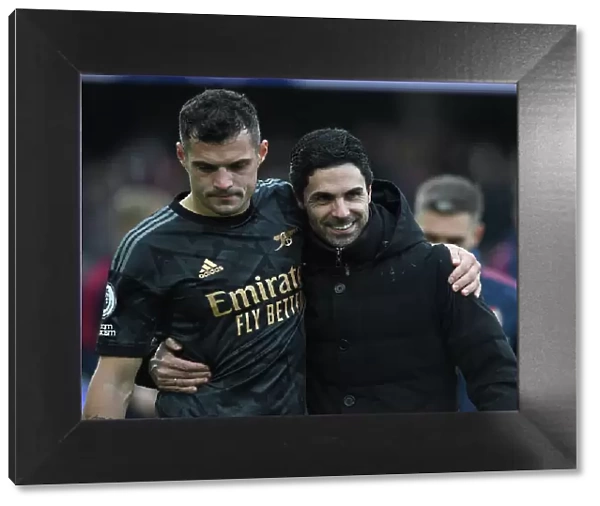 Mikel Arteta Consoles Granit Xhaka: Emotional Moment After Arsenal's Win Against Fulham (Fulham v Arsenal 2022-23)