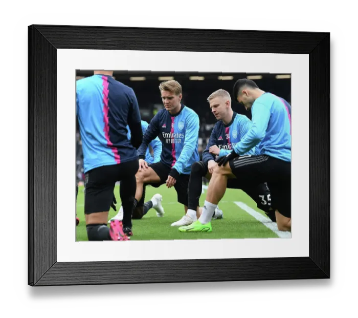 Framed Print : Martin Odegaard Gears Up: Arsenal's Readiness Against Fulham in Premier League 2022-23 Framed Print : Martin Odegaard Gears Up: Arsenal's Readiness Against Fulham in Premier League 2022-23