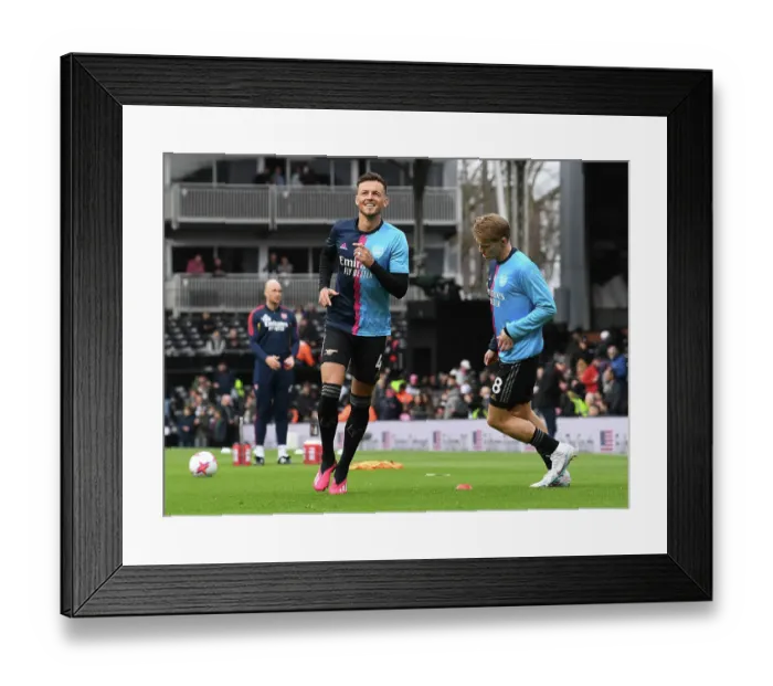 Framed Print : Arsenal's Ben White Gears Up for Fulham Clash in Premier League (2022-23) Framed Print : Arsenal's Ben White Gears Up for Fulham Clash in Premier League (2022-23)