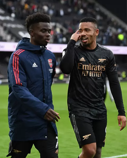 Arsenal's Saka and Jesus Celebrate Victory Over Fulham in Premier League