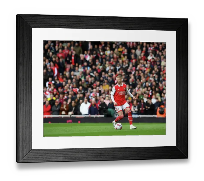 Framed Print : Arsenal's Zinchenko Shines in Premier League Clash Against Crystal Palace