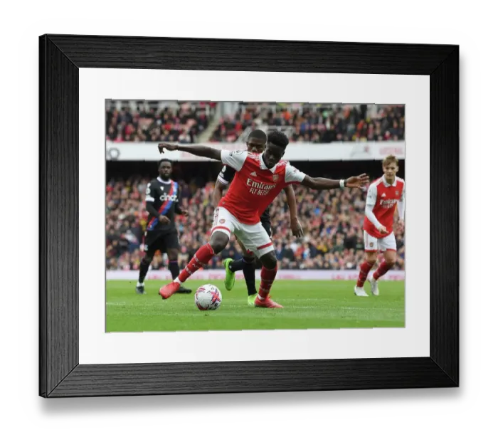 Framed Print : Bukayo Saka: Arsenal Star in Action against Crystal Palace, Premier League 2022-23 Framed Print : Bukayo Saka: Arsenal Star in Action against Crystal Palace, Premier League 2022-23