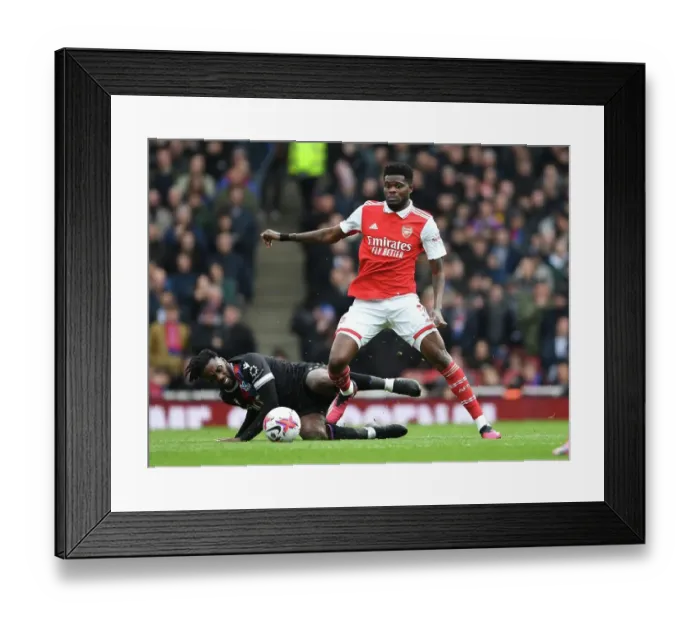 Framed Print : Thomas Partey in Action: Arsenal vs Crystal Palace, Premier League 2022-23 Framed Print : Thomas Partey in Action: Arsenal vs Crystal Palace, Premier League 2022-23