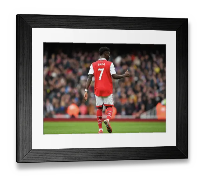Framed Print : Arsenal's Bukayo Saka in Action Against Crystal Palace in the Premier League