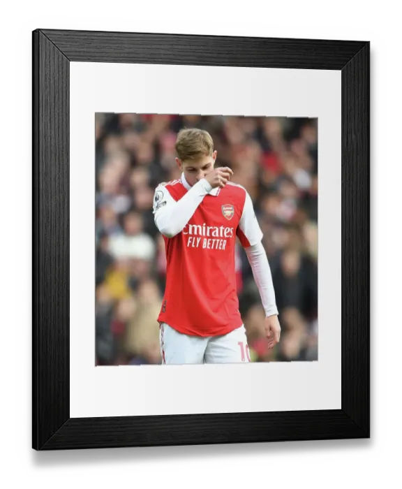 Framed Print : Arsenal's Emile Smith Rowe Shines in Premier League Clash Against Crystal Palace
