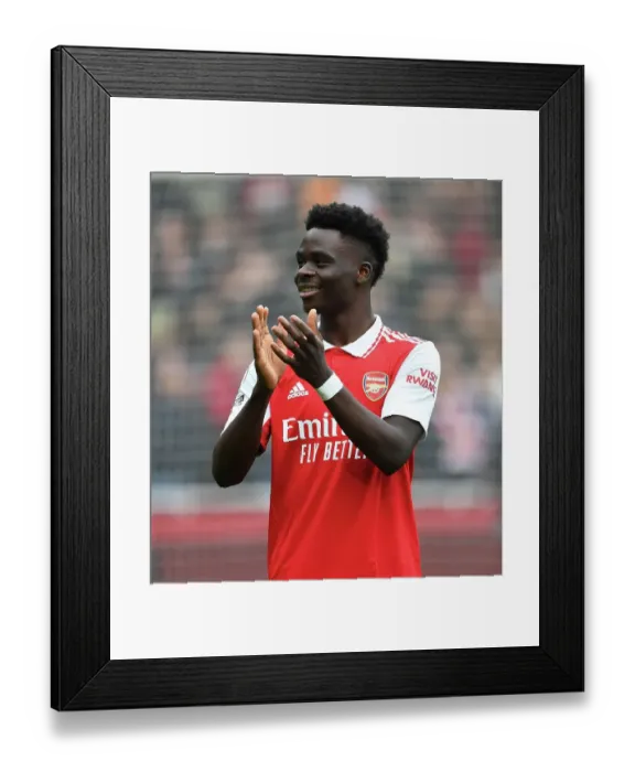 Framed Print : Arsenal's Bukayo Saka Celebrates with Fans after Victory over Crystal Palace