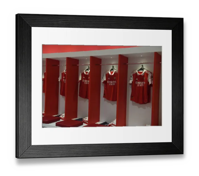 Framed Print : Arsenal FC: United in Pre-Match Huddle before Battle against Crystal Palace (2022-23) Framed Print : Arsenal FC: United in Pre-Match Huddle before Battle against Crystal Palace (2022-23)