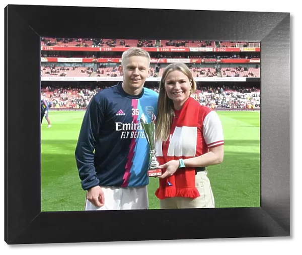 Arsenal's Oleksandr Zinchenko Receives Player of the Month Award Before Arsenal vs Crystal Palace, Premier League 2022-23
