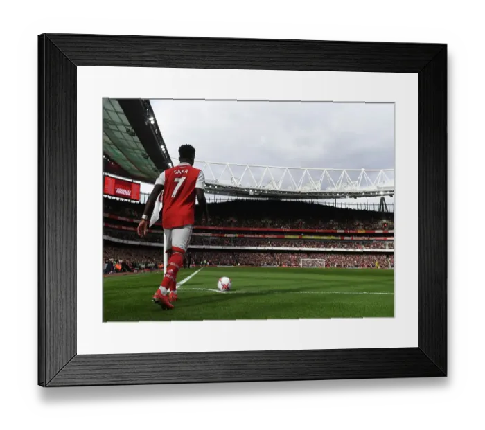 Framed Print : Arsenal's Bukayo Saka in Action: Arsenal vs Crystal Palace, Premier League 2022-23 Framed Print : Arsenal's Bukayo Saka in Action: Arsenal vs Crystal Palace, Premier League 2022-23