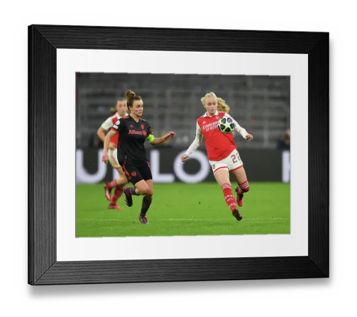 Framed Print : Arsenal vs. Bayern Munich: A UEFA Women's Champions League Quarter-Final Battle