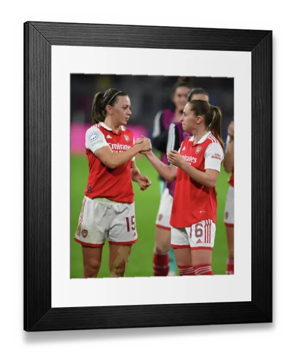 Framed Print : Arsenal Women vs. Bayern Munich: A UEFA Champions League Quarter-Final Battle in Munich