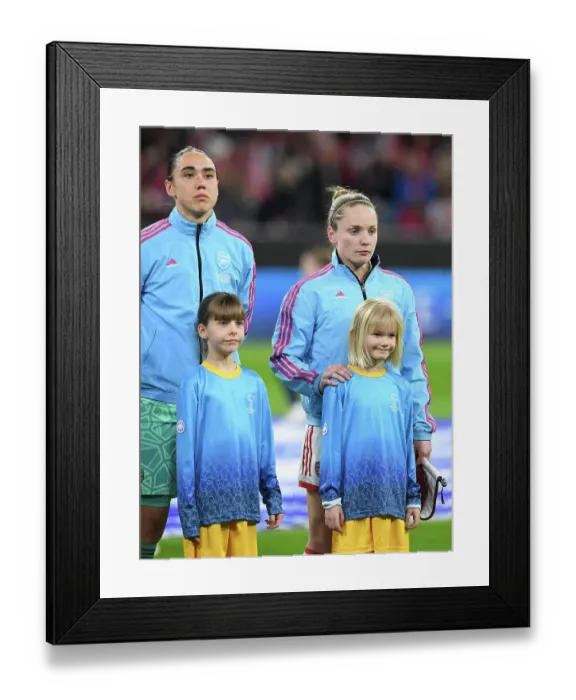 Framed Print : Arsenal vs. Bayern Munich: Women's Champions League Quarter-Final Showdown