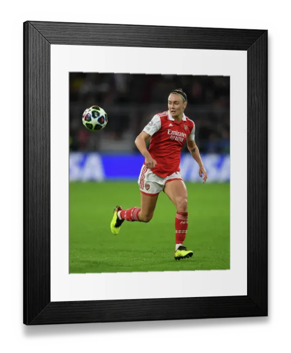 Framed Print : Arsenal vs. Bayern Munich: Clash in the UEFA Women's Champions League Quarter-Finals