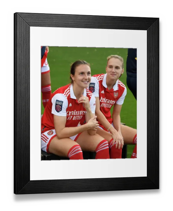 Framed Print : Arsenal Women's Squad 2022-23: United in Team Photo - Lotte Wubben-Moy and Vivianne Miedema Framed Print : Arsenal Women's Squad 2022-23: United in Team Photo - Lotte Wubben-Moy and Vivianne Miedema