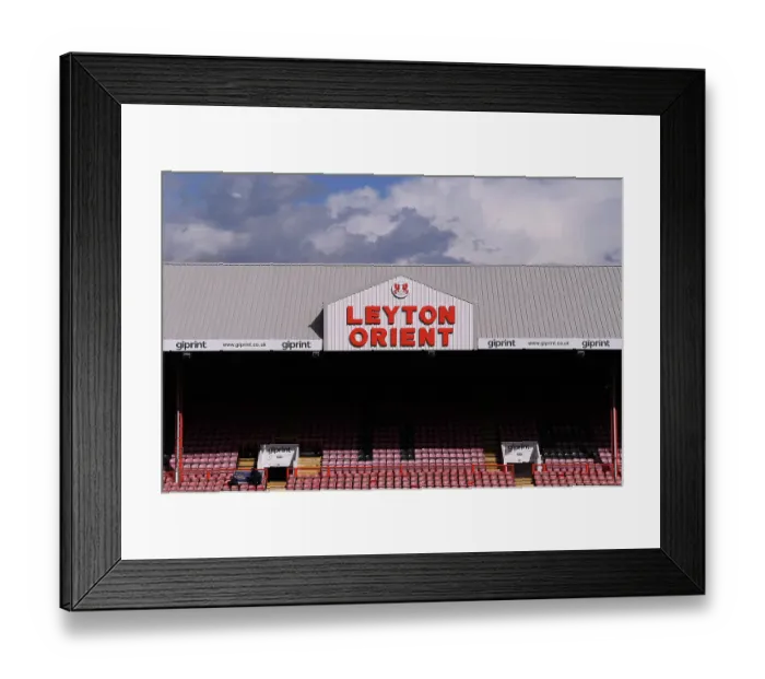 Framed Print : London Derby: Arsenal vs. Tottenham - FA Women's Super League Showdown