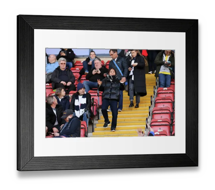 Framed Print : Mana Iwabuchi of Arsenal Ready for Tottenham Hotspur Clash in FA Women's Super League
