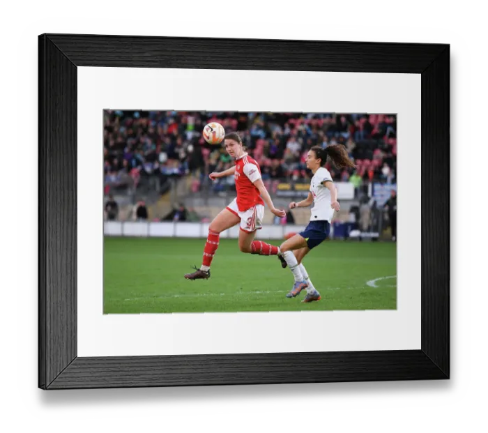 Framed Print : Arsenal's Lotte Wubben-Moy in Action: FA Women's Super League - Arsenal vs. Tottenham Hotspur