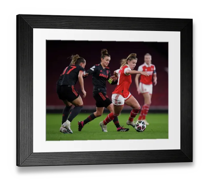 Framed Print : Dramatic Showdown: Arsenal Women vs. FC Bayern Munich in the UEFA Champions League Quarter-Finals