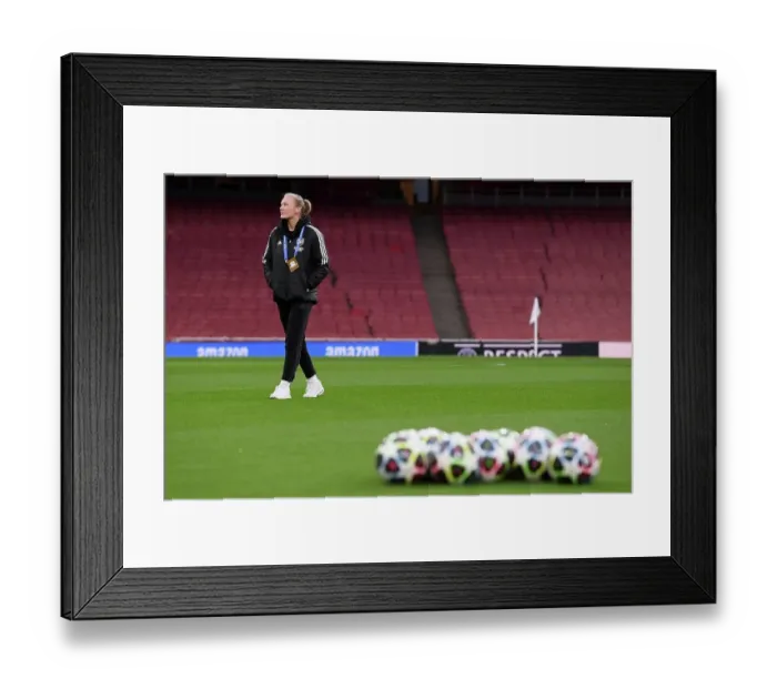 Framed Print : Arsenal Women vs Bayern Munich: UEFA Women's Champions League Quarter-Final at Emiras Stadium