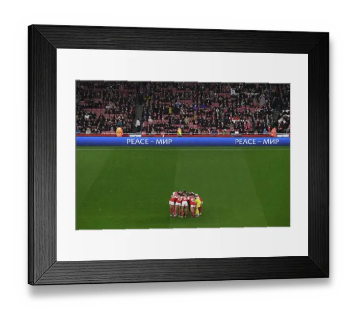 Framed Print : Arsenal Women vs. Bayern Munich: Quarter-Final Clash at Emirates Stadium
