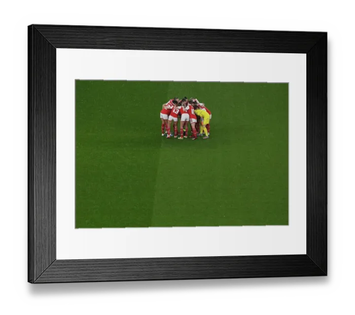 Framed Print : Arsenal Women vs. FC Bayern Munich: Quarter-Final Battle at Emirates Stadium