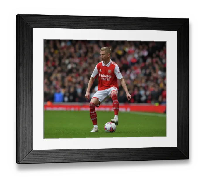 Framed Print : Arsenal's Zinchenko Shines in High-Stakes Arsenal v Leeds United Clash (2022-23)