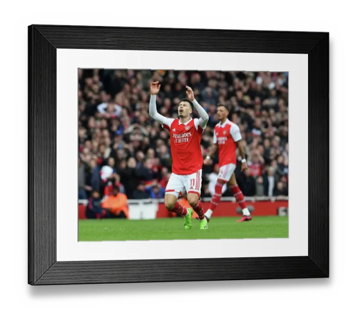 Framed Print : Arsenal's April Ace: Martinelli Outshines Leeds United Framed Print : Arsenal's April Ace: Martinelli Outshines Leeds United