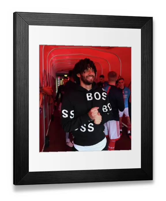 Framed Print : Arsenal's Mohamed Elneny Readies for Leeds United Clash in the Premier League