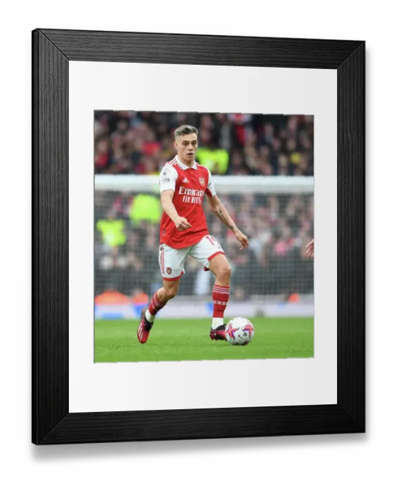 Framed Print : Arsenal vs Leeds United: Trossard in Action at the Emirates Stadium, Premier League 2022-23 Framed Print : Arsenal vs Leeds United: Trossard in Action at the Emirates Stadium, Premier League 2022-23