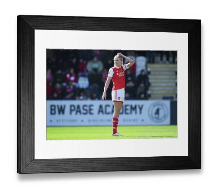 Framed Print : Arsenal vs Manchester City: Tense Moments at the FA Women's Super League Match