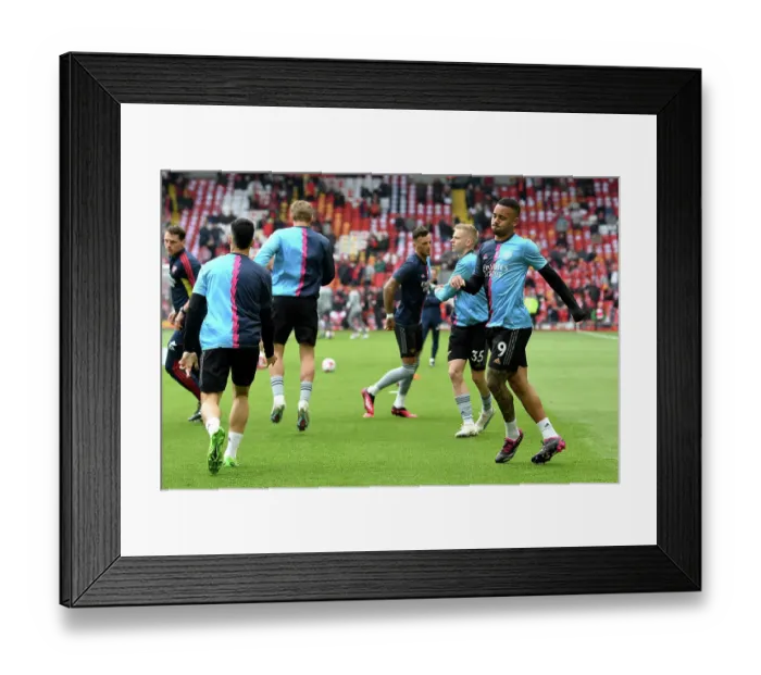 Framed Print : Arsenal at Anfield: Pre-Match Warm-Up (2022-23) - Gabriel Jesus and Team