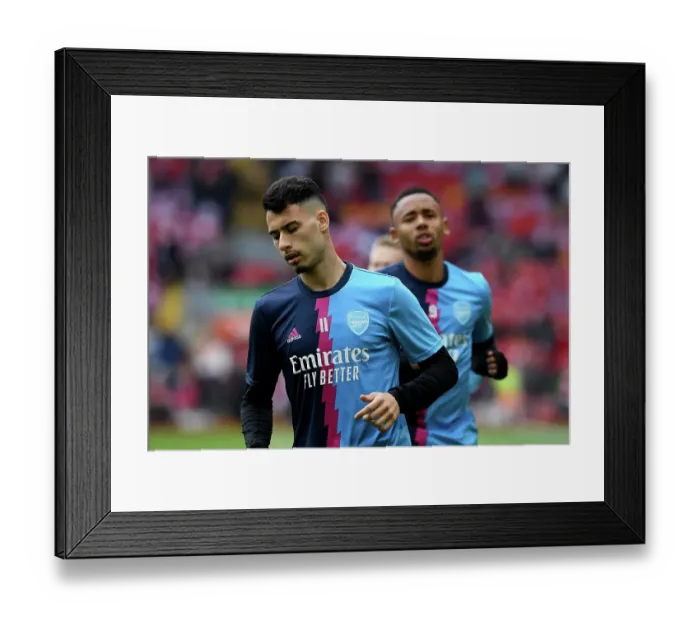 Framed Print : Arsenal's Gabriel Martinelli Prepares for Liverpool Showdown - Premier League 2022-23 Framed Print : Arsenal's Gabriel Martinelli Prepares for Liverpool Showdown - Premier League 2022-23