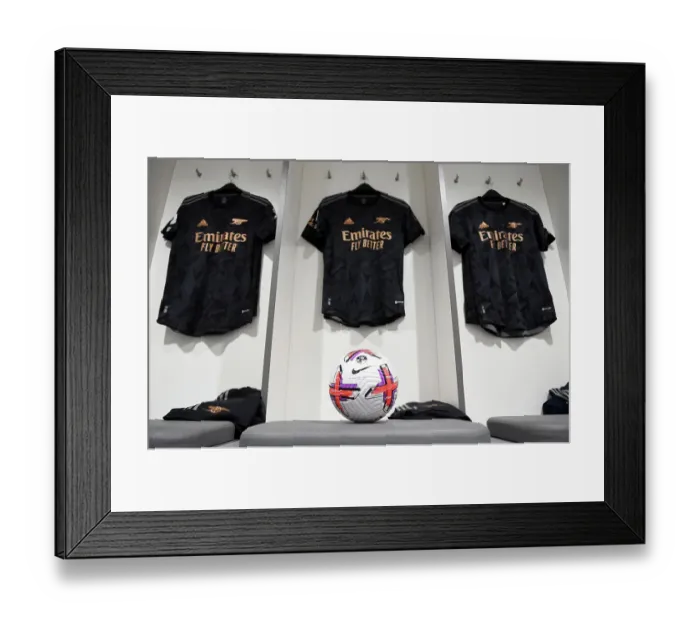 Framed Print : Arsenal at Anfield: Preparing for the Premier League Showdown (Liverpool v Arsenal 2022-23)
