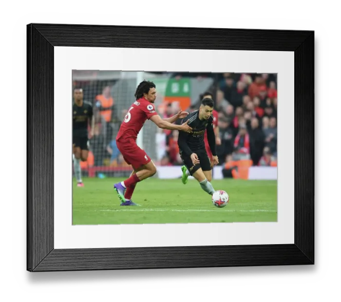 Framed Print : Martinelli vs. Alexander-Arnold: A Premier League Battle at Anfield