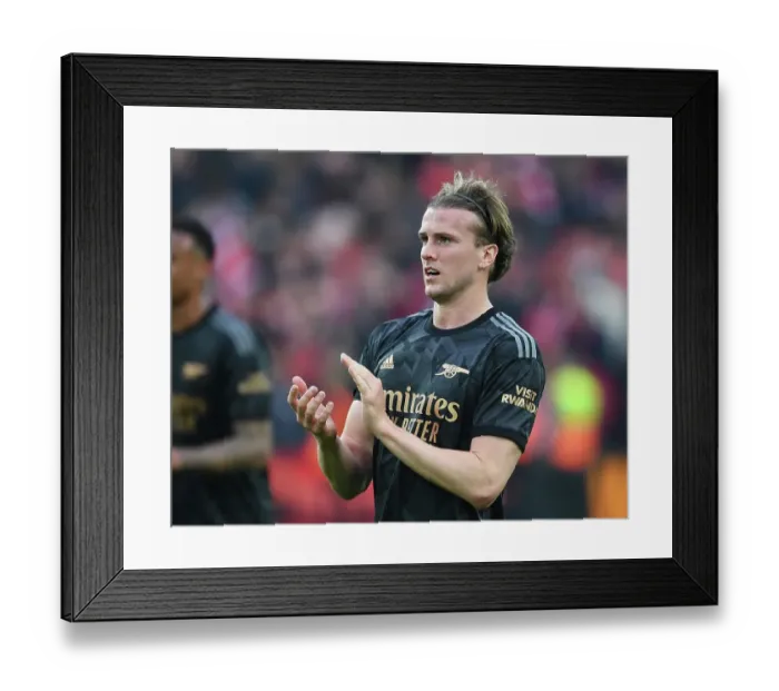 Framed Print : Arsenal's Rob Holding Applauding Fans After Liverpool Rivalry Match, Premier League 2022-23 Framed Print : Arsenal's Rob Holding Applauding Fans After Liverpool Rivalry Match, Premier League 2022-23