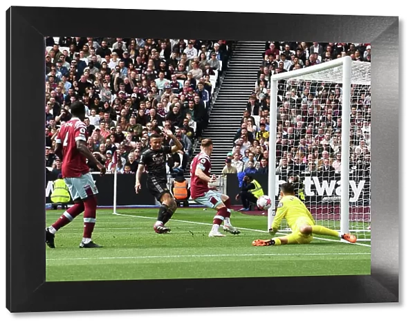 Gabriel Jesus Scores First Goal: West Ham United vs. Arsenal FC, Premier League 2022-23