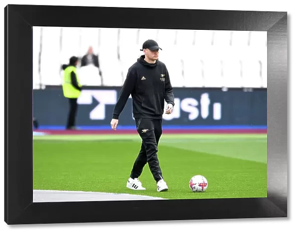 Arsenal's Aaron Ramsdale Scouts Pre-Match Conditions at West Ham United's London Stadium (2022-23)