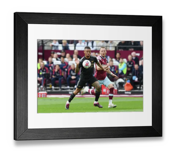 Framed Print : Gabriel Jesus vs Vladimir Coufal: Intense Battle at London Stadium - Arsenal vs West Ham United, Premier League 2022-23 Framed Print : Gabriel Jesus vs Vladimir Coufal: Intense Battle at London Stadium - Arsenal vs West Ham United, Premier League 2022-23