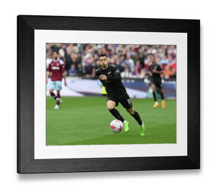 Framed Print : Gabriel Martinelli in Action: West Ham United vs Arsenal FC, Premier League 2022-23 Framed Print : Gabriel Martinelli in Action: West Ham United vs Arsenal FC, Premier League 2022-23