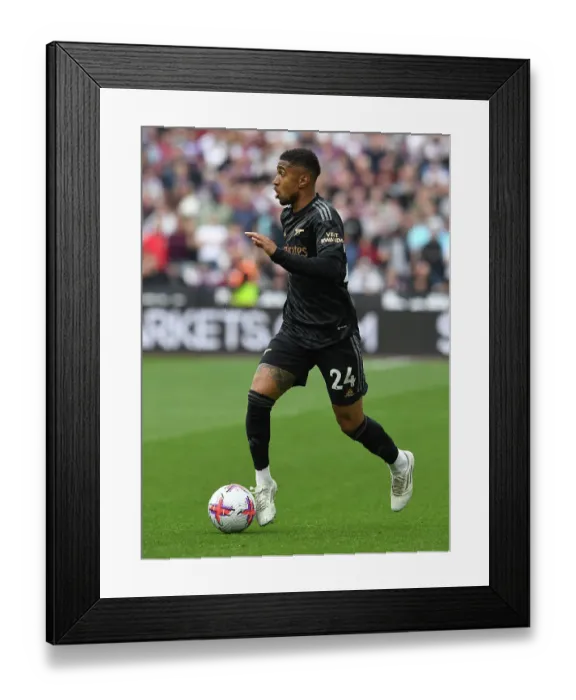 Framed Print : Reiss Nelson in Action: Arsenal vs. West Ham United, Premier League 2022-23