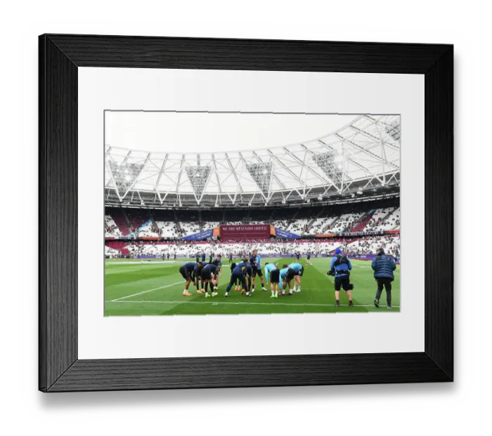 Framed Print : Arsenal's Pre-Match Warm-Up at West Ham United's London Stadium (Premier League 2022-23)