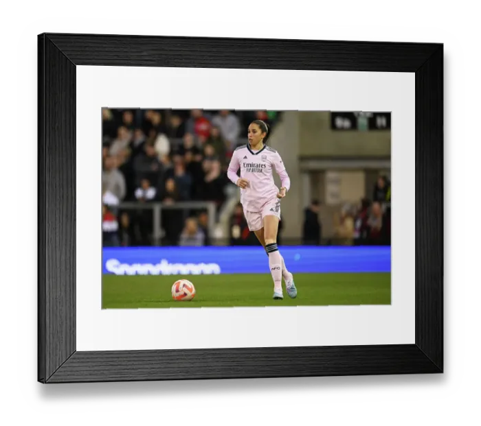 Framed Print : Rafaelle Souza vs Manchester United: Arsenal Star Faces Off in FA Women's Super League Clash Framed Print : Rafaelle Souza vs Manchester United: Arsenal Star Faces Off in FA Women's Super League Clash