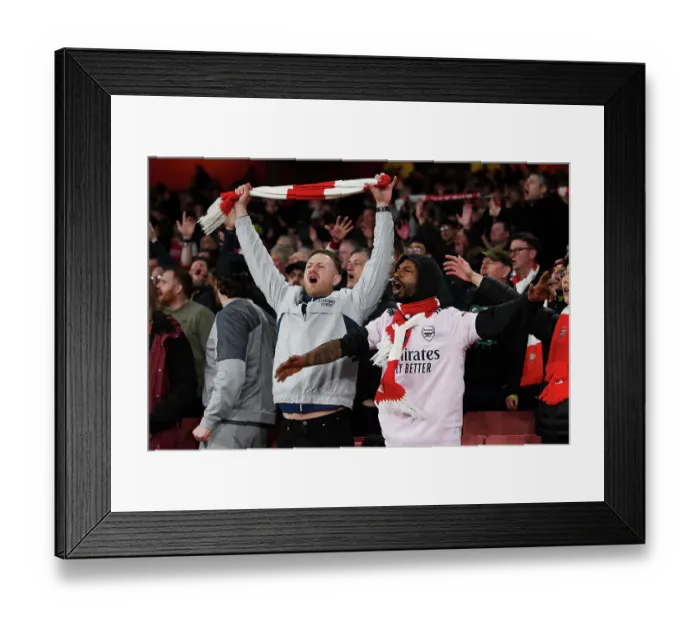 Framed Print : Arsenal vs Southampton: Passionate Fan Support at Emirates Stadium, Premier League 2022-23 Framed Print : Arsenal vs Southampton: Passionate Fan Support at Emirates Stadium, Premier League 2022-23