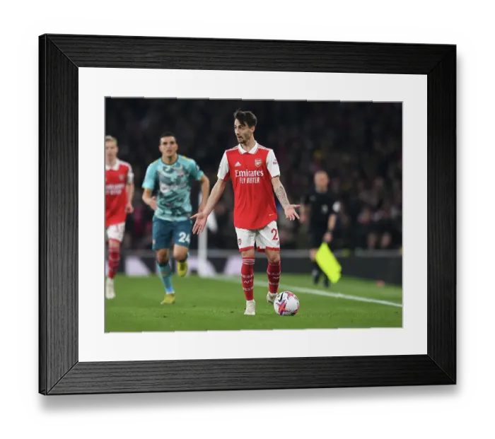Framed Print : Arsenal's Fabio Vieira Stars in April's Thrilling Arsenal vs. Southampton Clash