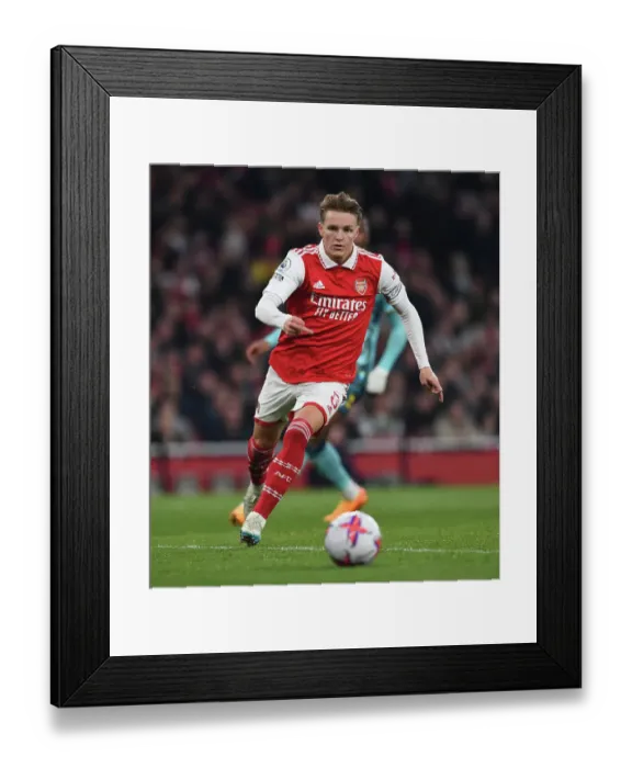 Framed Print : Martin Odegaard Shines: Arsenal's Premier League Victory Over Southampton Framed Print : Martin Odegaard Shines: Arsenal's Premier League Victory Over Southampton